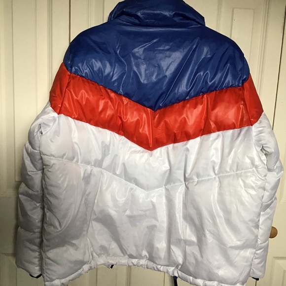 Beautiful Retro style Gap Cold Control Puffer ❄️💖 - Picture 7 of 8